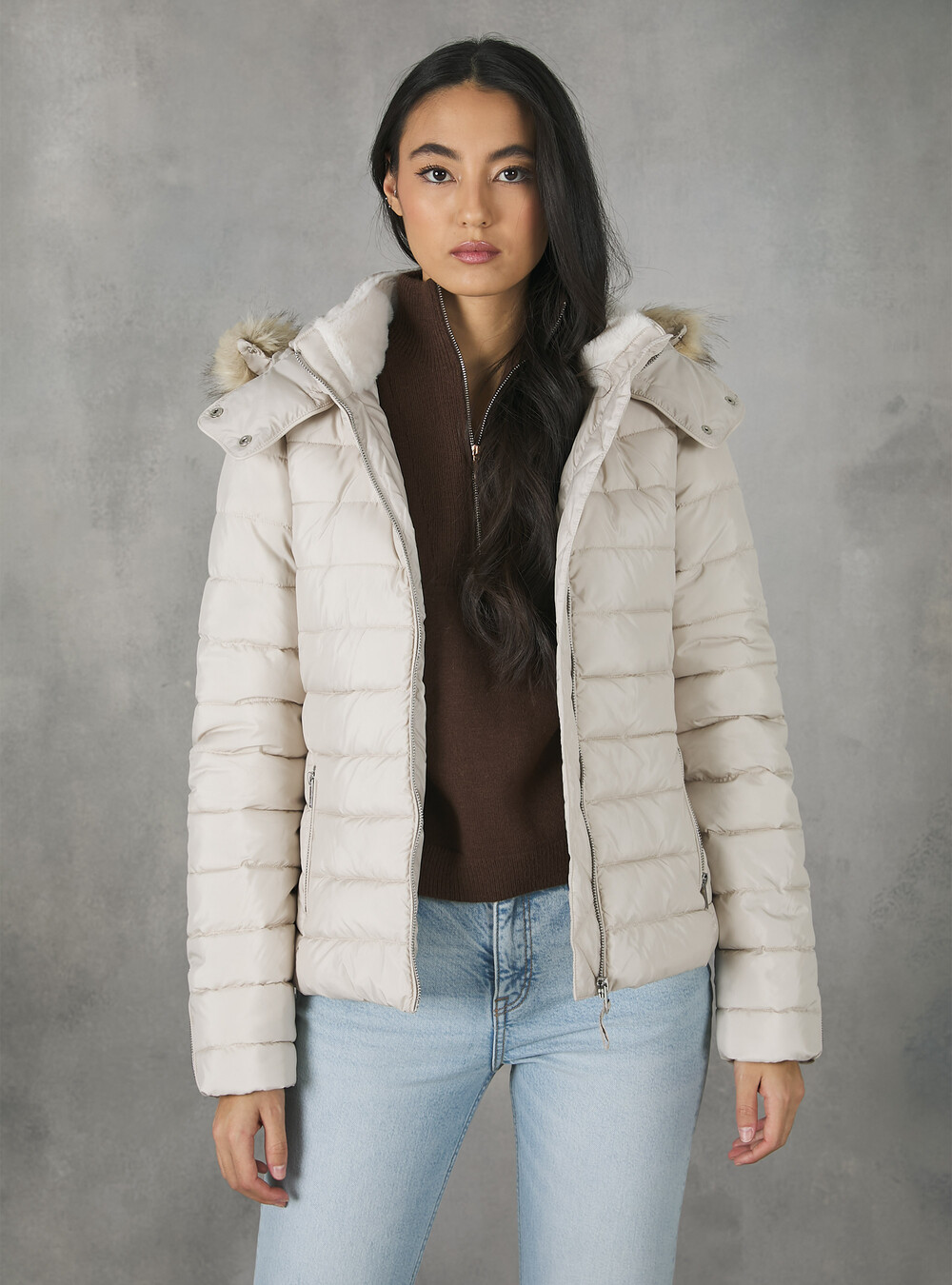 Padded jacket with hood and faux fur collar | Alcott | Women's Jackets